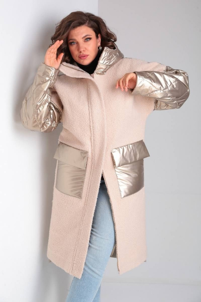 Пальто прямое из экомеха и плащёвой ткани на утеплителе BARBARA B204 бежевый+золото - фото 3
