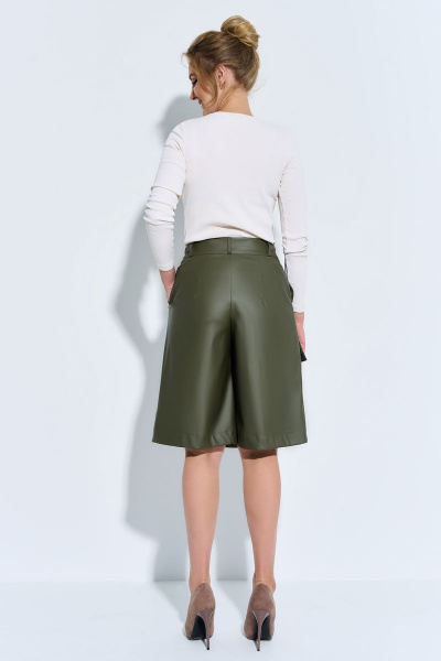 Зеленые эко-шорты с заниженной посадкой и накладными карманами Euromoda 477 - фото 3
