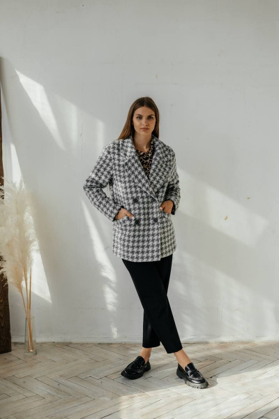 Полупальто двубортное серое демисезонное с карманами и классикой Стильная леди М-666 графит - фото 7