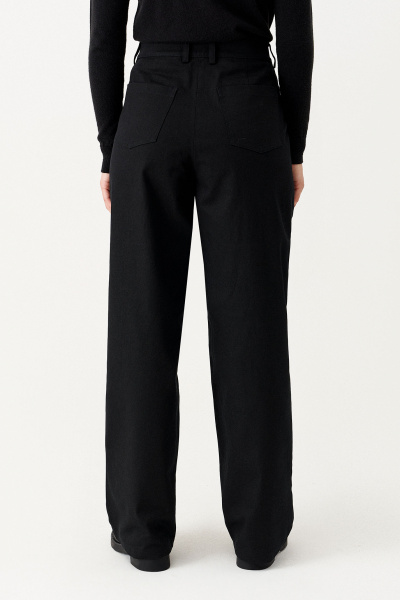 Черные демисезонные брюки из хлопка и текстиля Панда 151263w черный - фото 4