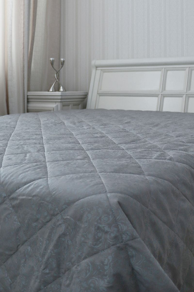 Покрывало стеганое Silver 210х240 из текстиля Файбертек П.240х210.ПЭ Silver - фото 1