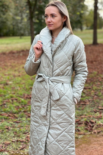 Стеганое пальто в миди длине с поясом и капюшоном в разных цветах S.O.L O Me М-И8 фисташковый - фото 1