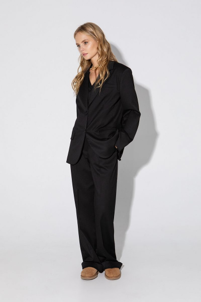 Бежевый костюм двойка из оверсайз жакета и брюк палаццо PiRS 4805 черный - фото 2