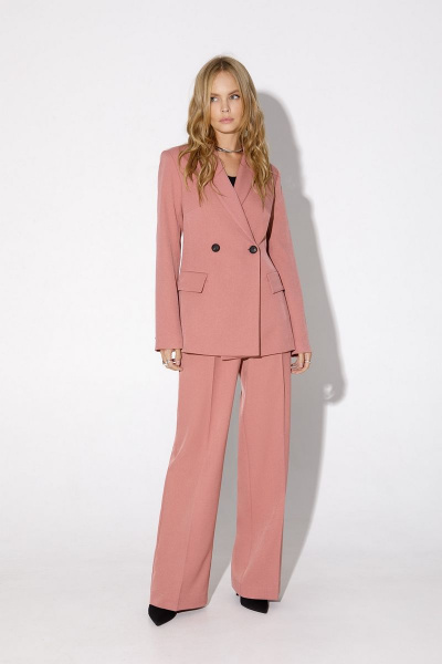 Деловой трикотажный комплект из жакета, майки и брюк PiRS 4818 розовый - фото 11