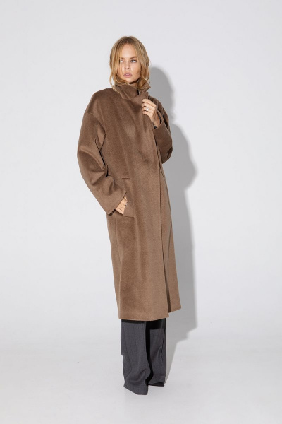 Демисезонное бежевое пальто свободного кроя на подкладке PiRS 4847 бежевый - фото 2