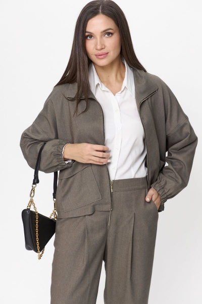 Зеленый демисезонный костюм из текстиля с укороченным бомбером и брюками Michel chic 1351 хаки - фото 2