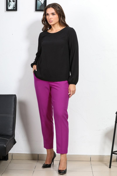 Черная демисезонная блуза из текстиля с прямым силуэтом Медея и К 2223 черный - фото 1