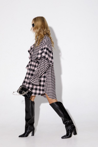 Платье рубашка клетка асимметричное с рукавами и воротником PiRS 4873 розовый - фото 8