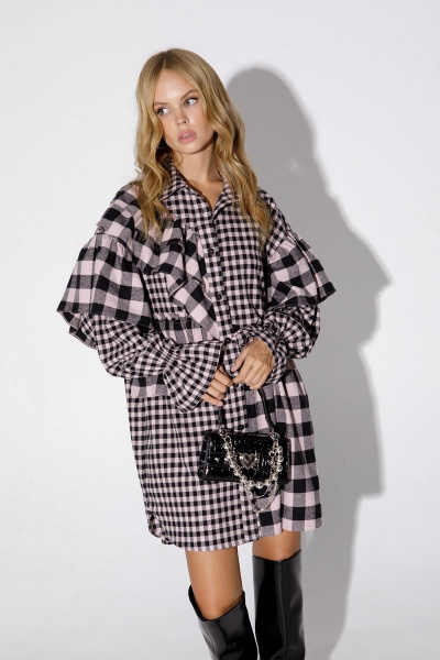 Платье рубашка клетка асимметричное с рукавами и воротником PiRS 4873 розовый - фото 6