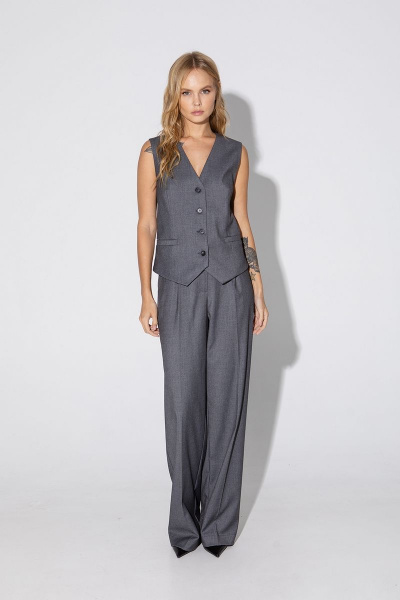 Деловой костюм-тройка из вискозы и текстиля PiRS 5031 серый - фото 5