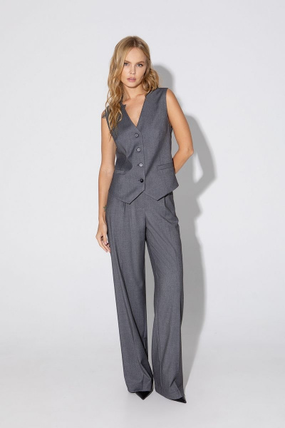 Деловой костюм-тройка из вискозы и текстиля PiRS 5031 серый - фото 4