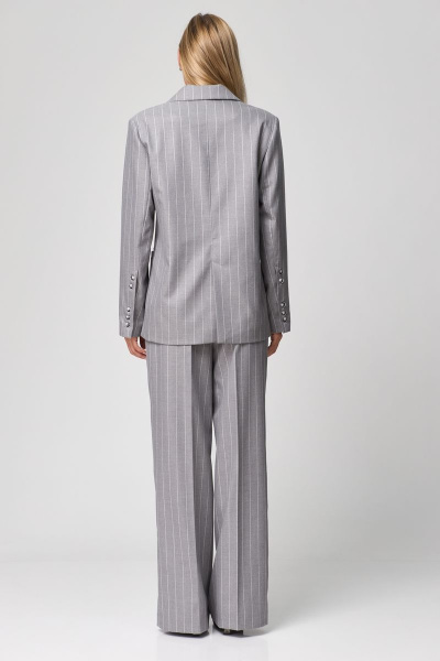 Двухпредметный костюм жакета и брюк из костюмной ткани THE NAME 2264 серый - фото 4