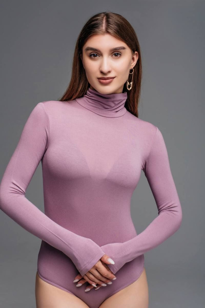 Розовое трикотажное боди-водолазка с длинным рукавом Legend Style B-024 пудра - фото 1