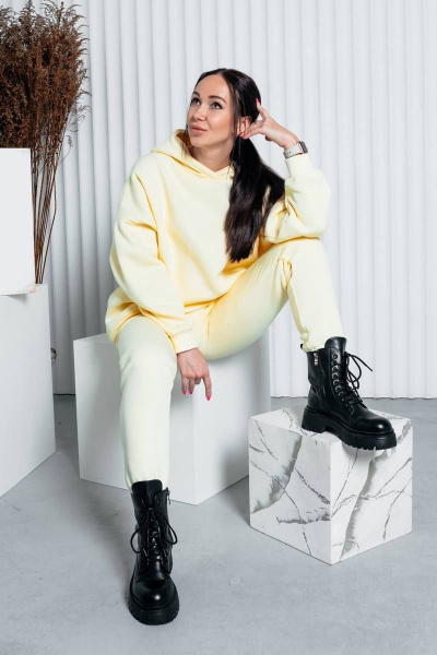 Женский спортивный костюм в ярком цвете из трикотажа Legend Style K-014 экрю - фото 2