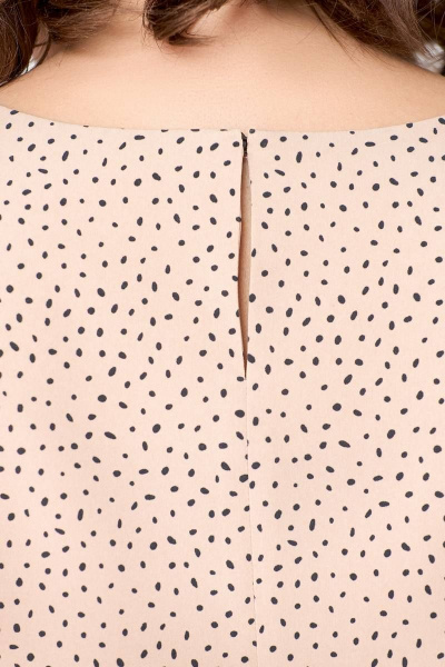 Блуза из поливискозной эластичной ткани с бантовой складкой Swallow 688.1 бежевый/принт_черные_камни - фото 10