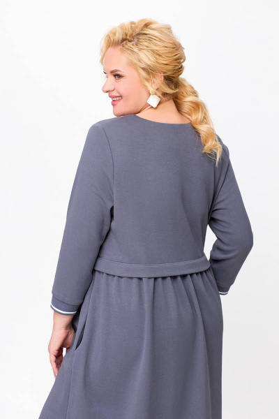 Трикотажное платье с декоративной печатью и сборкой по верхнему срезу Swallow 696 графит - фото 8