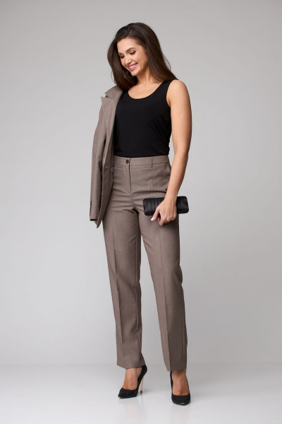 Брюки классические с стрелками и карманами на демисезон БелЭльСтиль 596-2_79_22 коричневый - фото 3