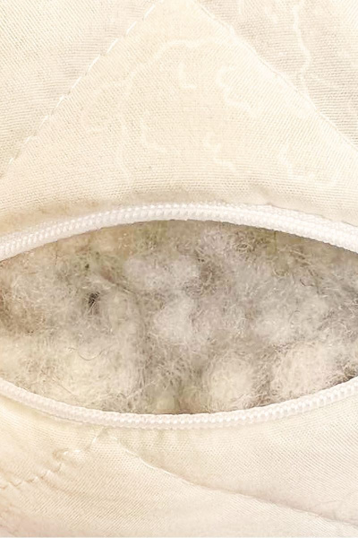 Стеганная домашняя подушка с овечьей шерстью Файбертек 68х48.Э.С.Ш. - фото 4