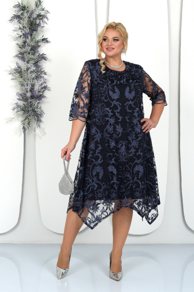 Нарядное расклешенное платье из гипюра и сатина Ninele 7431 синий - фото 1