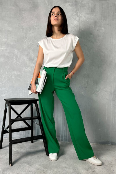 Классические женские брюки из поливискозной ткани с высокой посадкой Панда 13260z зеленый - фото 1
