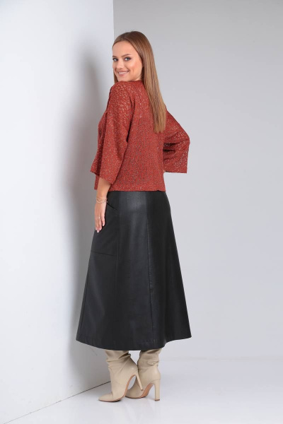 Джемпер и юбка из трикотажа с экокожей и поясом TVIN 7663 терракот - фото 3