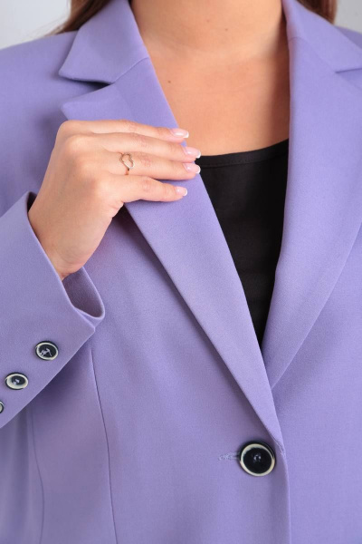 Деловой комплект из жакета, брюк и топа из текстиля TVIN 7670 лаванда - фото 7