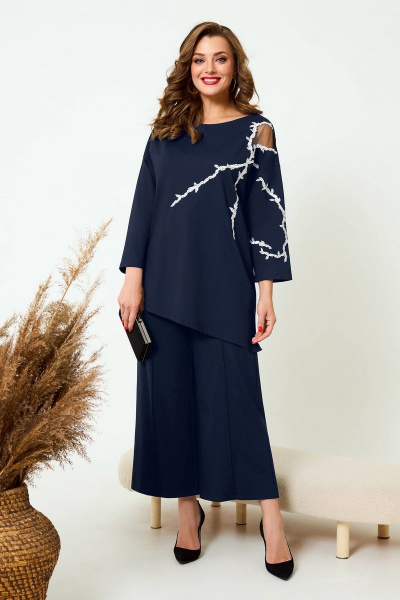 Трикотажное платье с вышивкой по переду и карманами AGATTI 5023 - фото 1