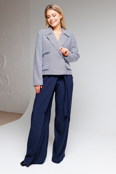 Жакет и брюки с декоративными клапанами и притачным поясом Ambera Style 2050 синий - фото 6