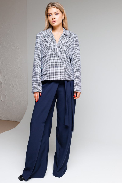 Жакет и брюки с декоративными клапанами и притачным поясом Ambera Style 2050 синий - фото 5