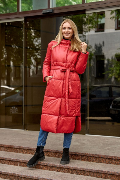 Зимнее пальто из плащевой ткани с капюшоном и утеплителем Azzara 3101К - фото 4