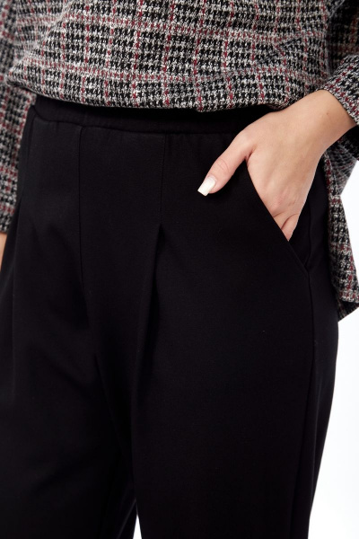 Брюки и джемпер стиль спорт-шик из трикотажа Michel chic 1360 черный-бордовый - фото 8