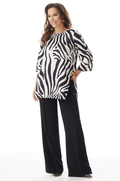 Нарядный комплект из блузы с принтом и прямых брюк Магия моды 2326 черно-белый - фото 1