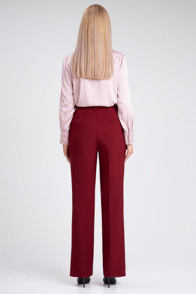 Красный костюм-двойка с талиевыми рельефами и карманами IVARI 10609 бордо - фото 13