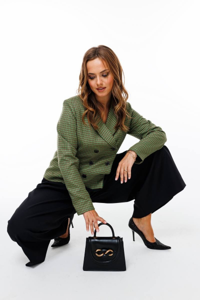 Брюки и жакет из текстиля с прорезными карманами и лацканами SandyNa 130566 хаки+черный - фото 12