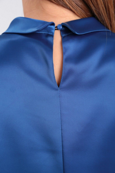 Блуза прямого силуэта из атласной ткани с капелькой Angelina & Сompany 907 - фото 9