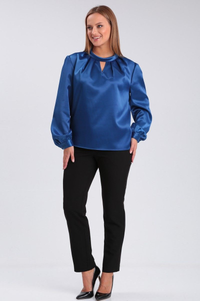 Блуза прямого силуэта из атласной ткани с капелькой Angelina & Сompany 907 - фото 6