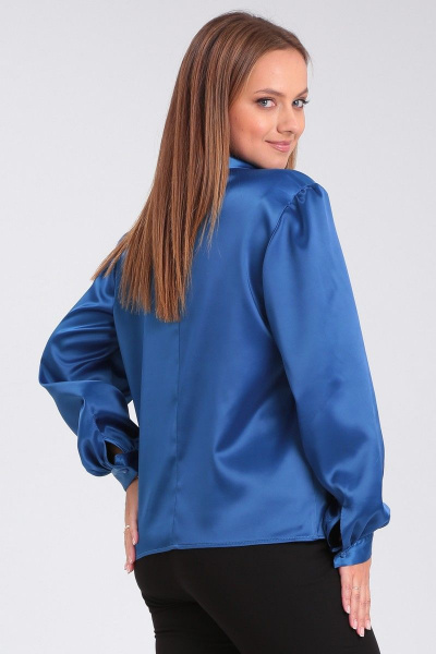 Блуза прямого силуэта из атласной ткани с капелькой Angelina & Сompany 907 - фото 4
