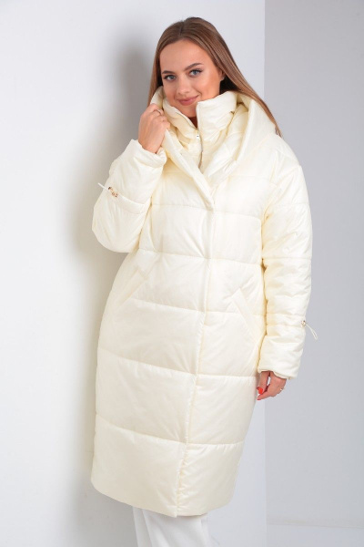 Лёгкое демисезонное пальто из плащёвой ткани с капюшоном Диомант 1925 экрю - фото 6