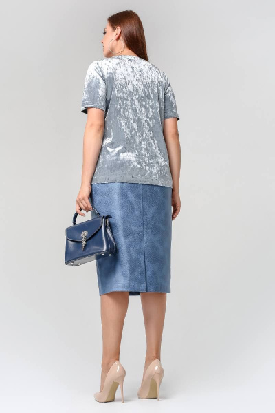 Джемпер из бархатного трикотажа прямого силуэта La rouge 3303 серо-голубой - фото 4