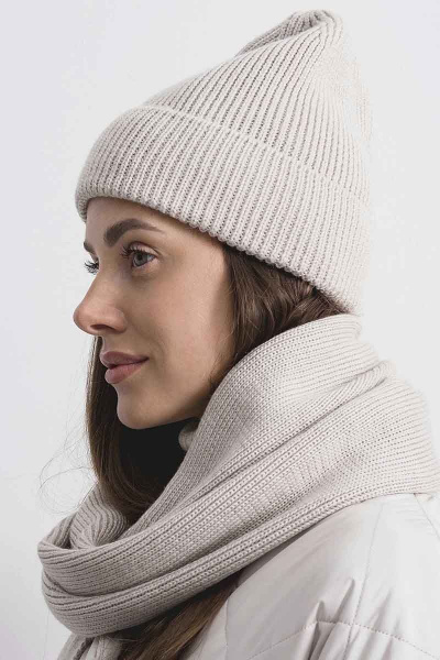 Шапка-бини из шерсти и трикотажа для демисезона MURMUR 15009 белый песок - фото 1