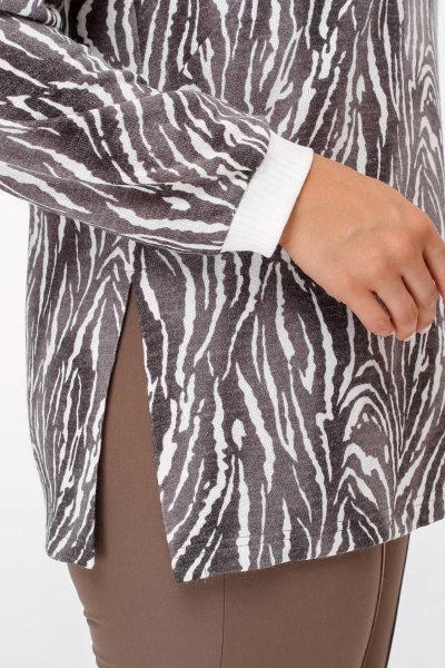 Джемпер с разрезами и анималистичным рисунком из трикотажа La rouge 3313 капучино-набивной - фото 7