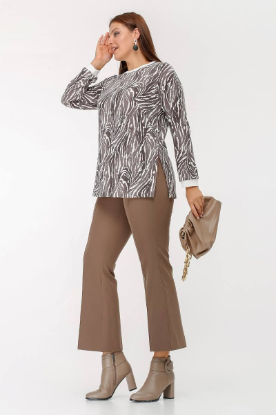 Джемпер с разрезами и анималистичным рисунком из трикотажа La rouge 3313 капучино-набивной - фото 3