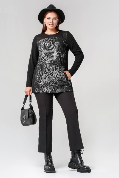 Длинный прямой джемпер с кожзама, ангорой и карманами La rouge 3321 черный-(розы) - фото 2