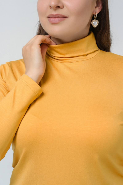 Водолазка из трикотажа и вискозы черного и желтого цветов La rouge 3895 золото - фото 5