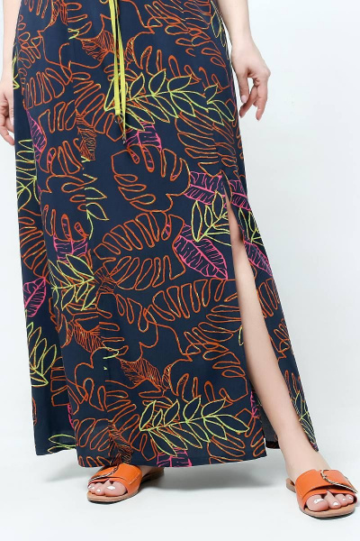 Платье полуприлегающего силуэта с разрезом и рельефами La rouge 5433 синий-(листья) - фото 6