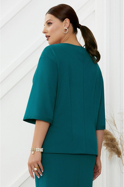 Минимальный комплект из свитшота и юбки с жемчужинами Lissana 4825 изумруд - фото 6