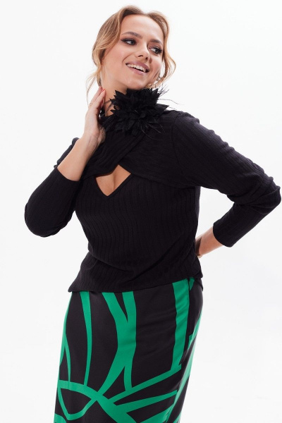 Тонкий трикотажный джемпер водолазка с молнией спинке Condra 16227 черный - фото 7