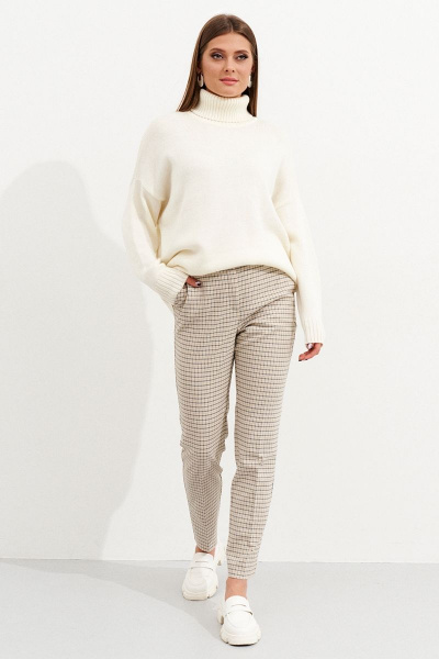 Бежевые зауженные брюки из текстиля с карманами Ketty К-06960 бежевый - фото 2