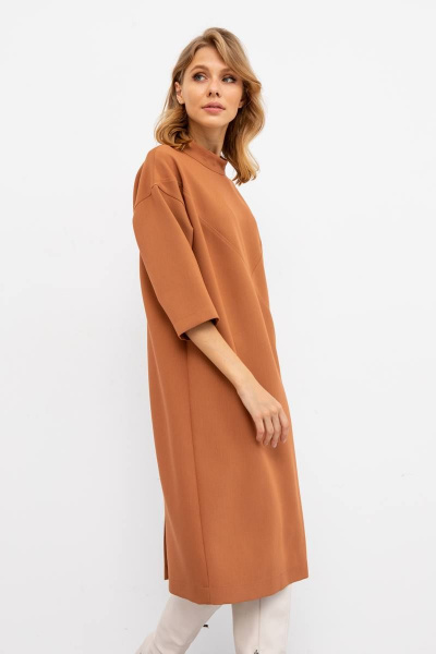 Платье свободного силуэта из поливискозы с фигурной кокеткой VIZANTI 9355 карамельный - фото 2