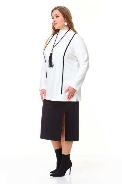 Свободный трикотажный джемпер с вышивкой и разрезами OVERYOU М127/1 бело-черный - фото 7